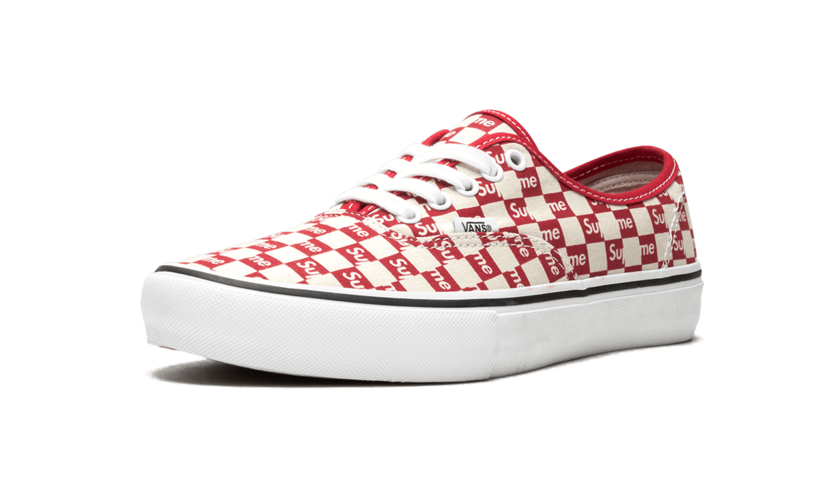 Authentic Pro "Supreme - Checkered Red 2016" VN000Q0DJLY